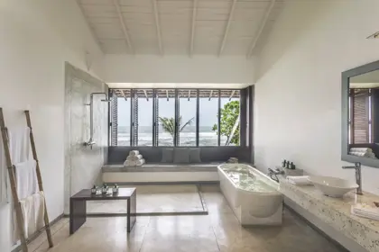 olive-ridley-upper-two-3